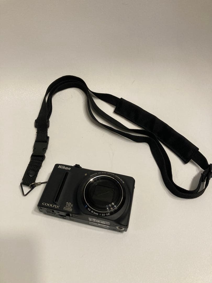 オマケ付き　美品　Nikon COOLPIX S9100