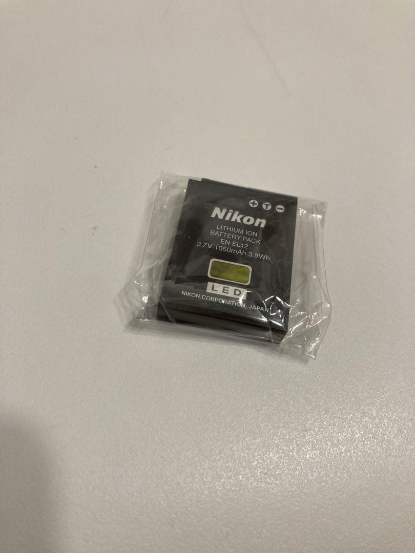 オマケ付き　美品　Nikon COOLPIX S9100