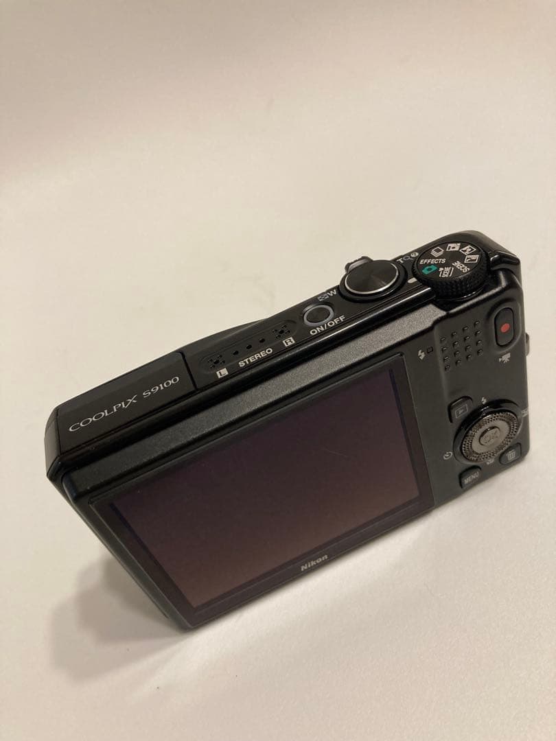 オマケ付き　美品　Nikon COOLPIX S9100