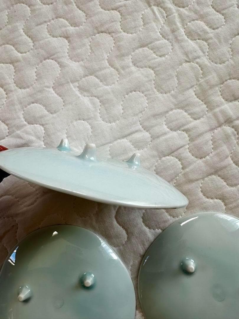 【未使用】有田焼　鴻窯　蓋付き三段重　高台　小皿　金　おせち　お正月