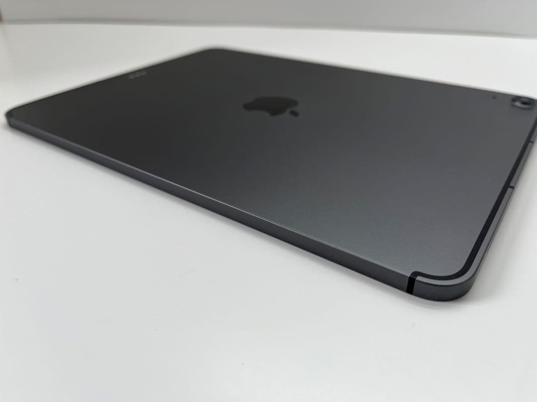 美品 iPad Air 第5世代 Wi-Fi+Cellular 256GB