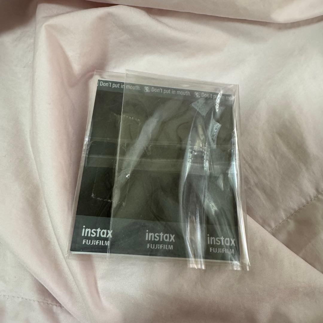 M!LK チェキ　サイン