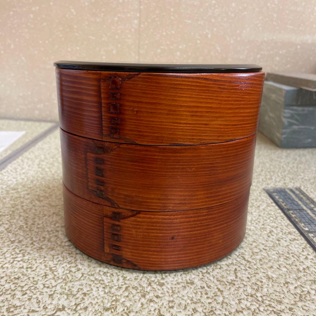 三段丸重　重箱　川連漆器