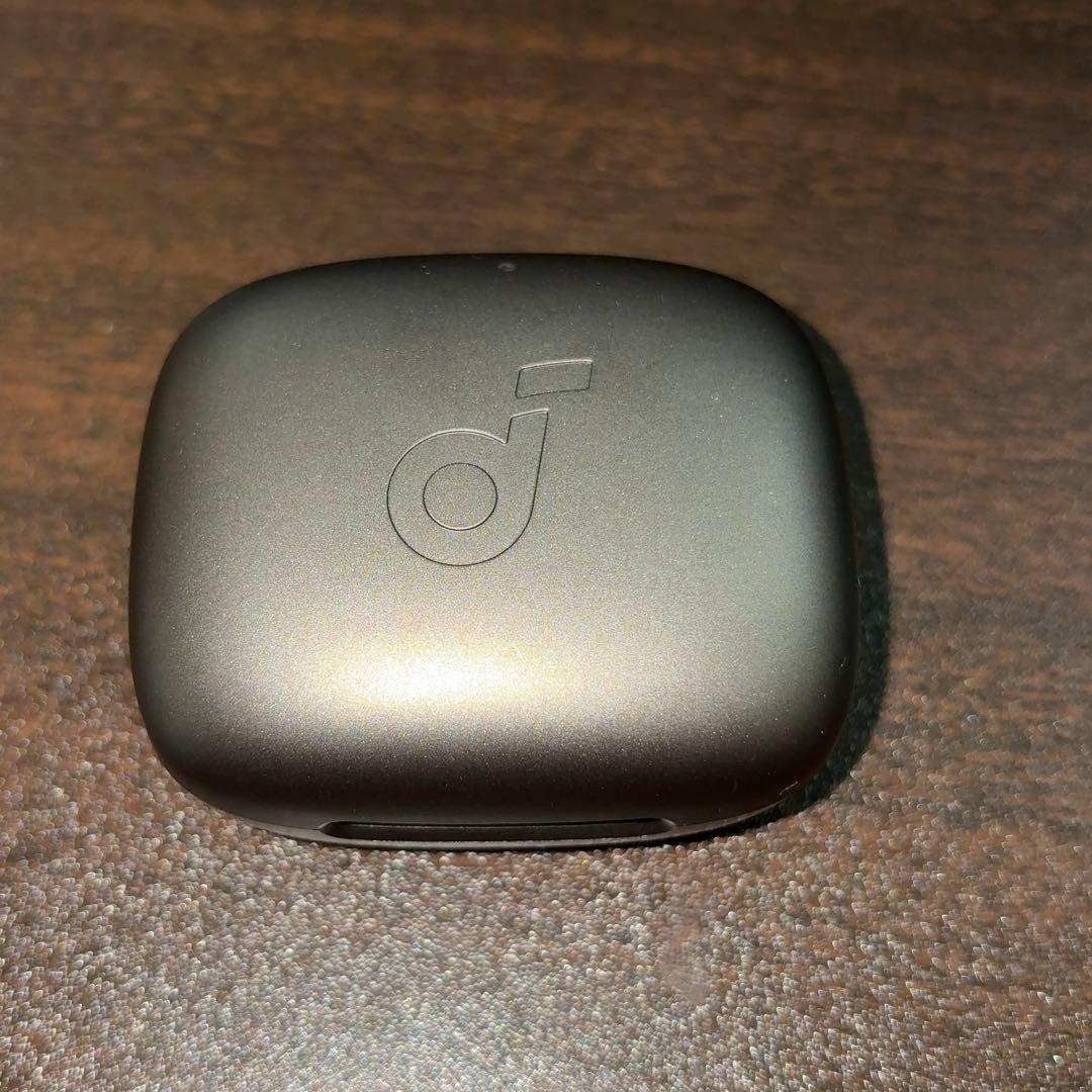 イヤホン Soundcore C40i