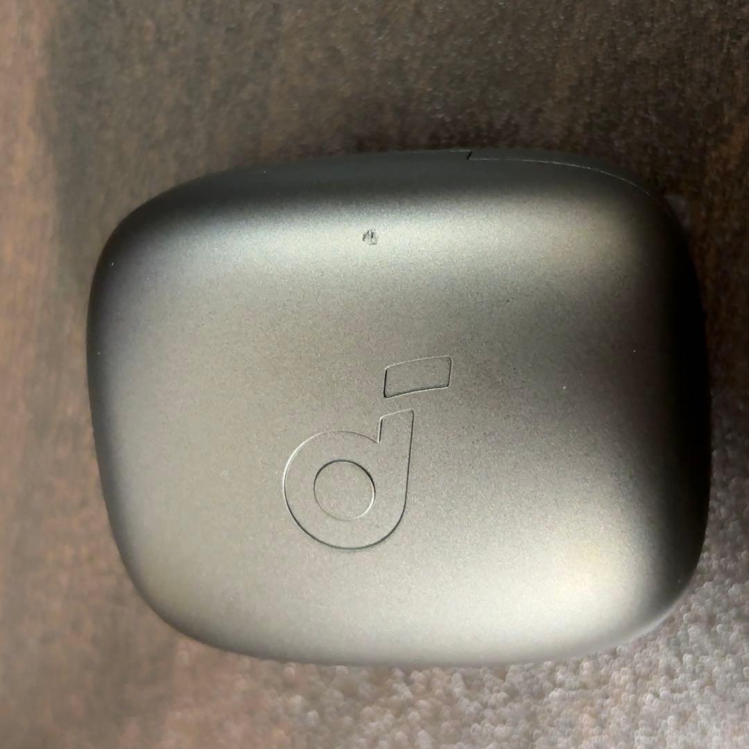 イヤホン Soundcore C40i