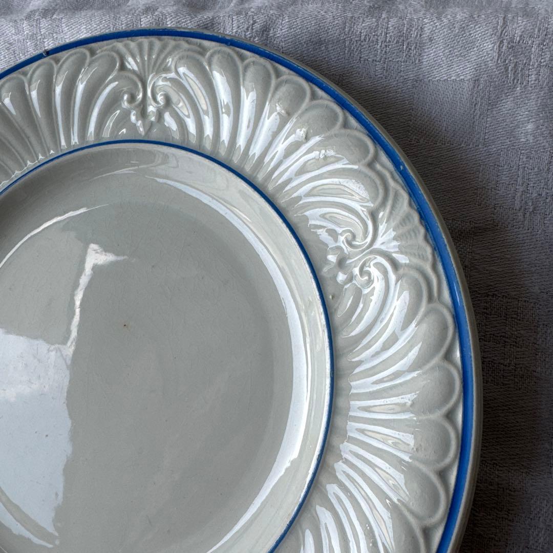 フランスアンティーク　クレイユモントロー　レリーフ皿　デザートプレート　平皿