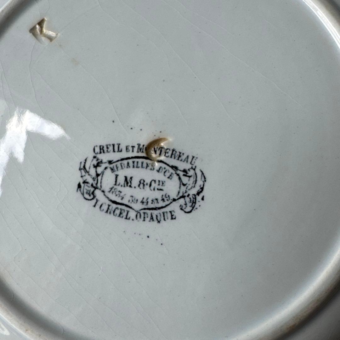 フランスアンティーク　クレイユモントロー　レリーフ皿　デザートプレート　平皿
