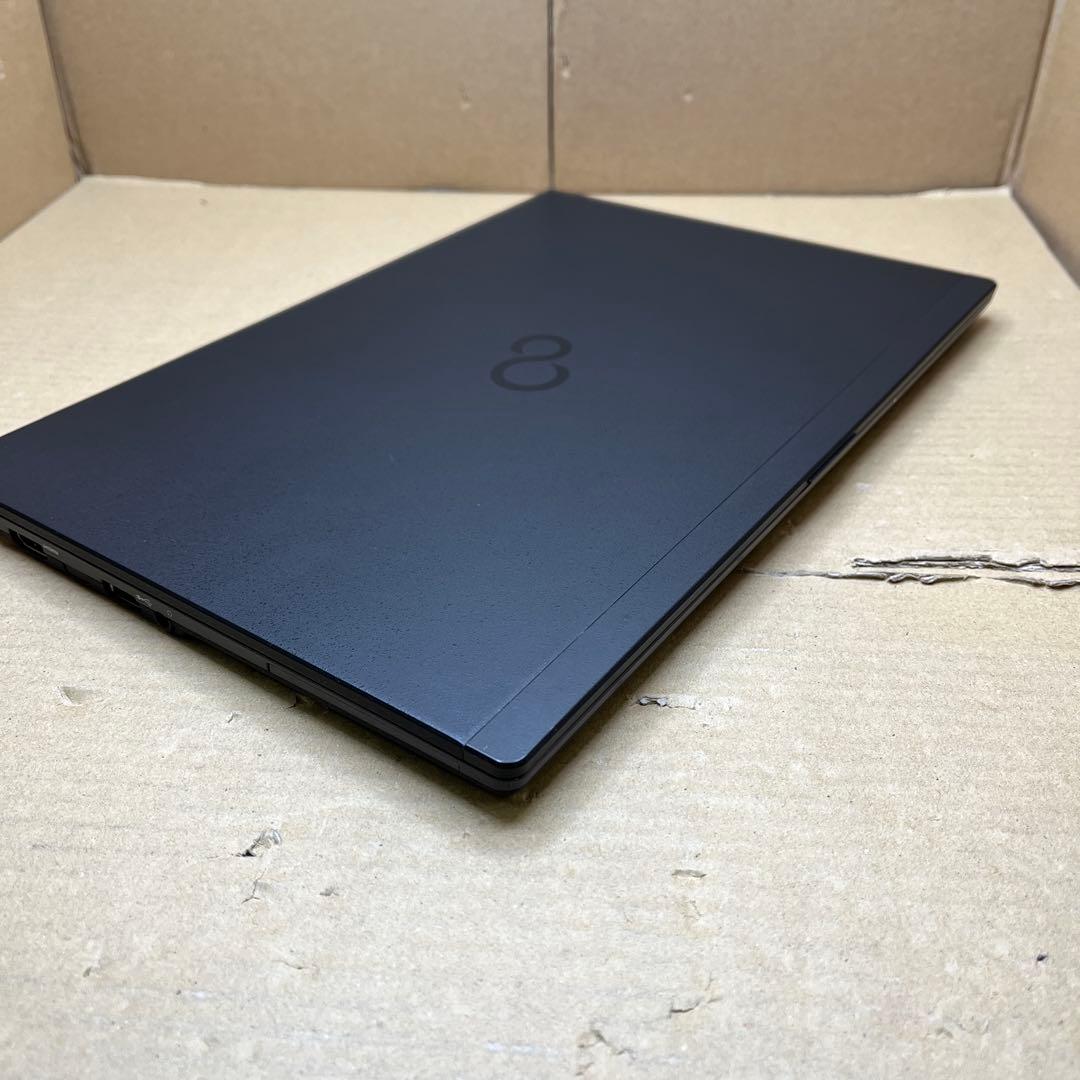 T*G様 富士通　極軽極薄FUJITSU LIFEBOOK U937 8GB/5