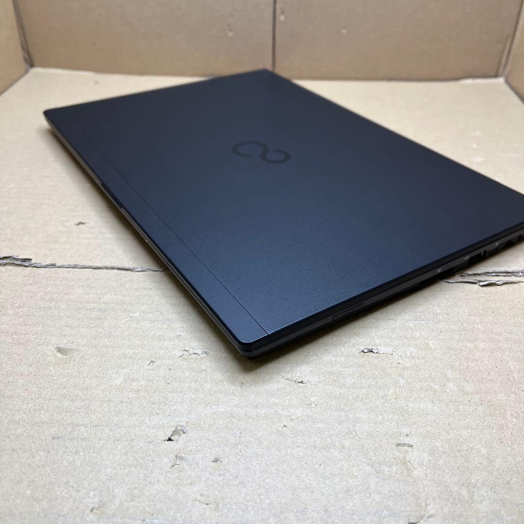 T*G様 富士通　極軽極薄FUJITSU LIFEBOOK U937 8GB/5