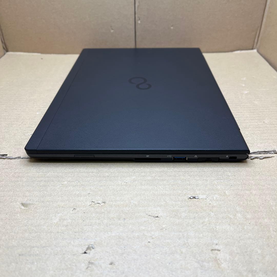 T*G様 富士通　極軽極薄FUJITSU LIFEBOOK U937 8GB/5
