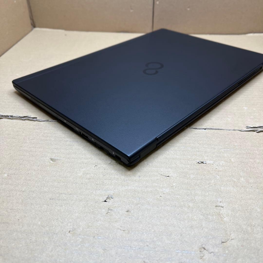 T*G様 富士通　極軽極薄FUJITSU LIFEBOOK U937 8GB/5
