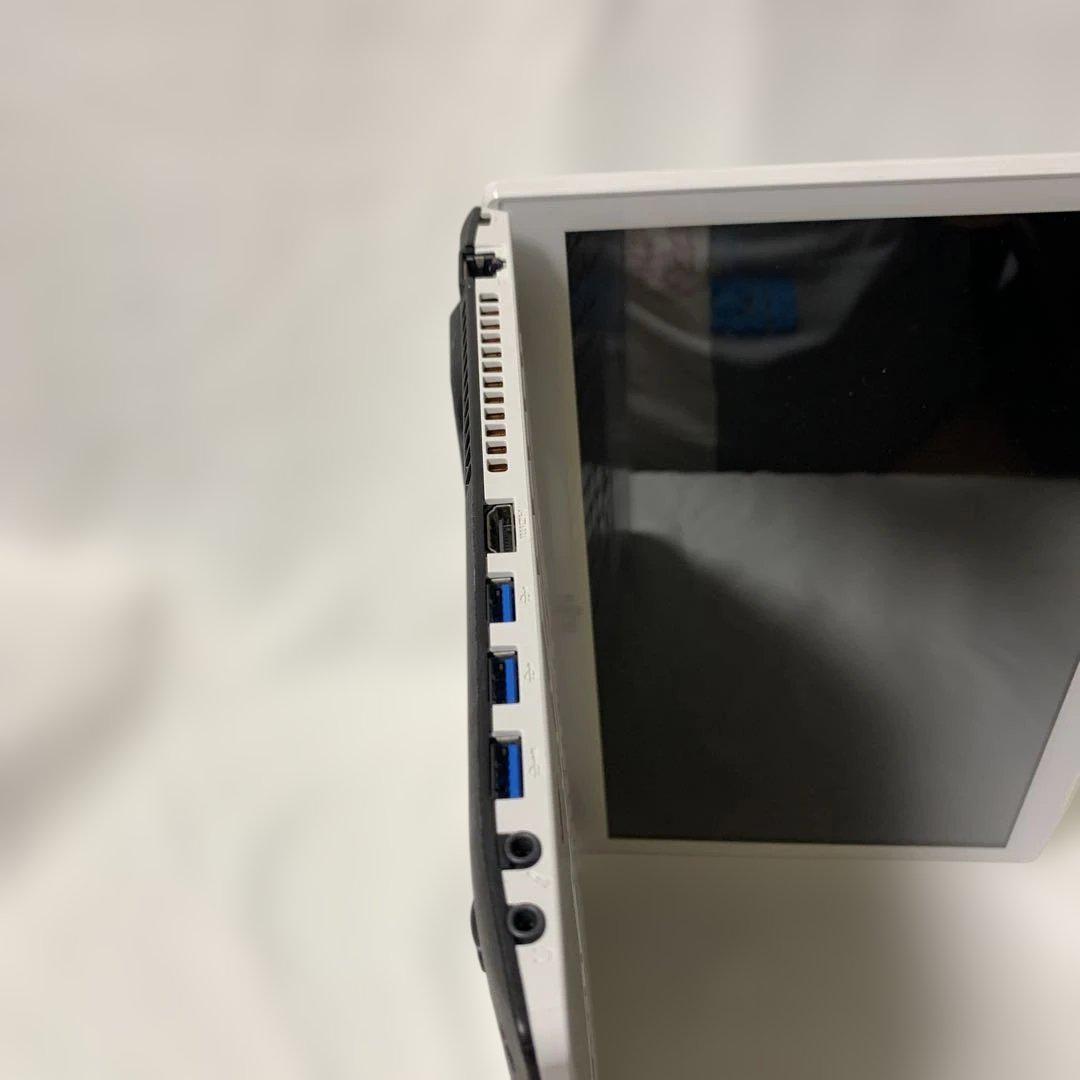 X140【訳アリ】富士通　15.6型/i7第3世代/8GB/256GB