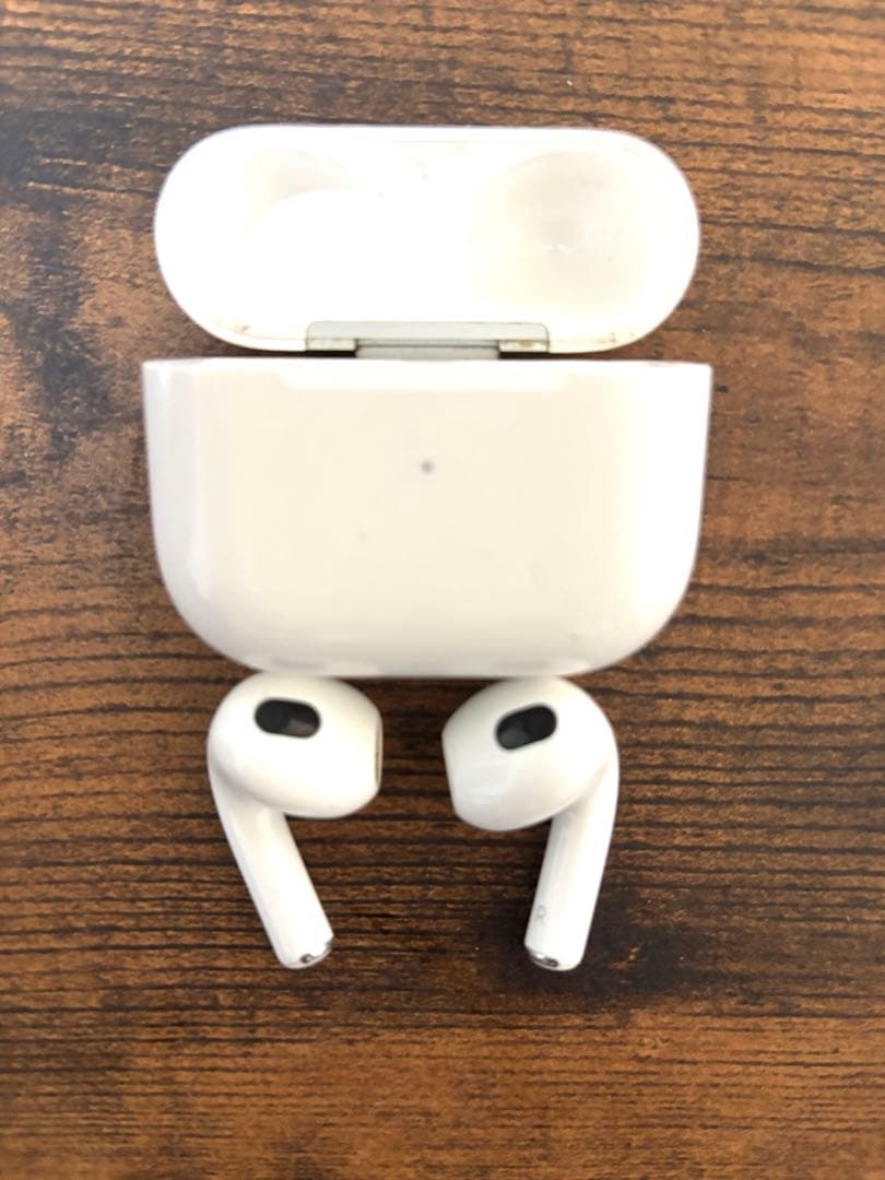 AirPods第3世代ホワイト