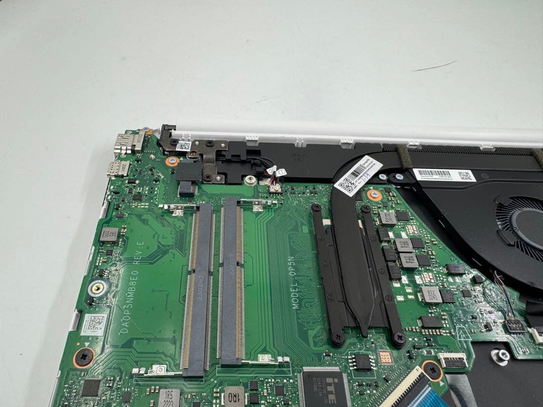 HPノートパソコン★ジャンク★12世代★ corei5★15S-f45042TU