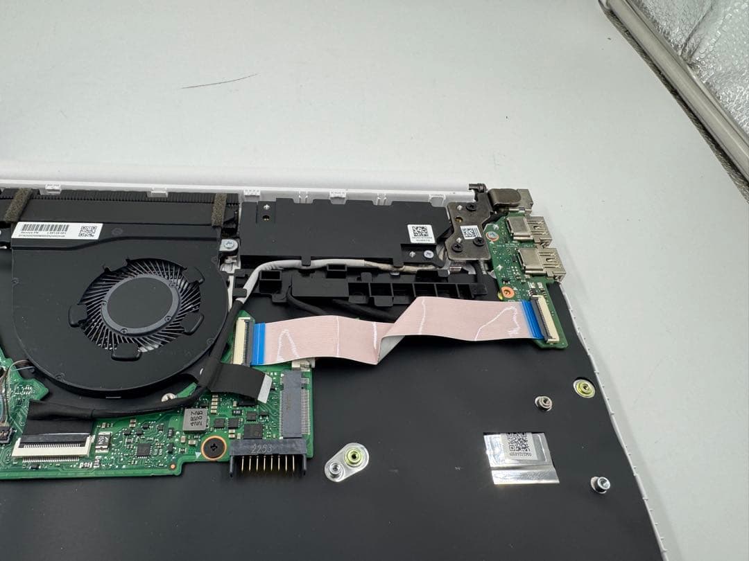 HPノートパソコン★ジャンク★12世代★ corei5★15S-f45042TU