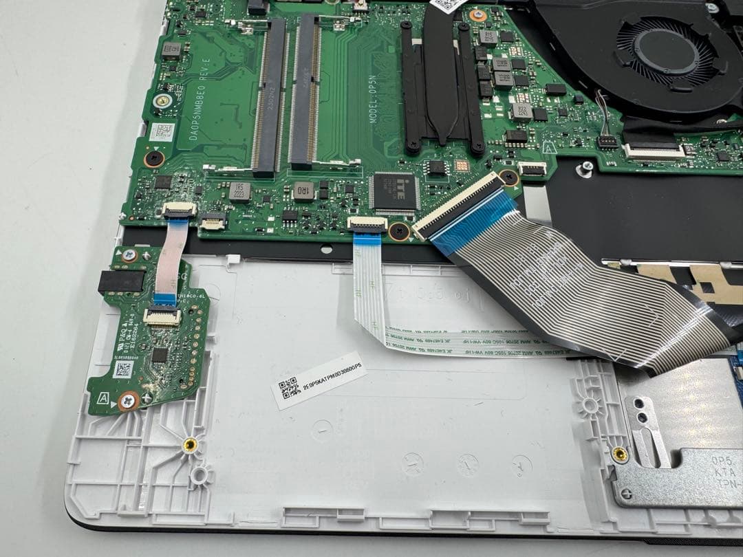 HPノートパソコン★ジャンク★12世代★ corei5★15S-f45042TU