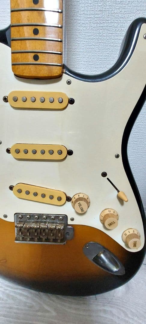 Fender ストラトキャスター サンバースト