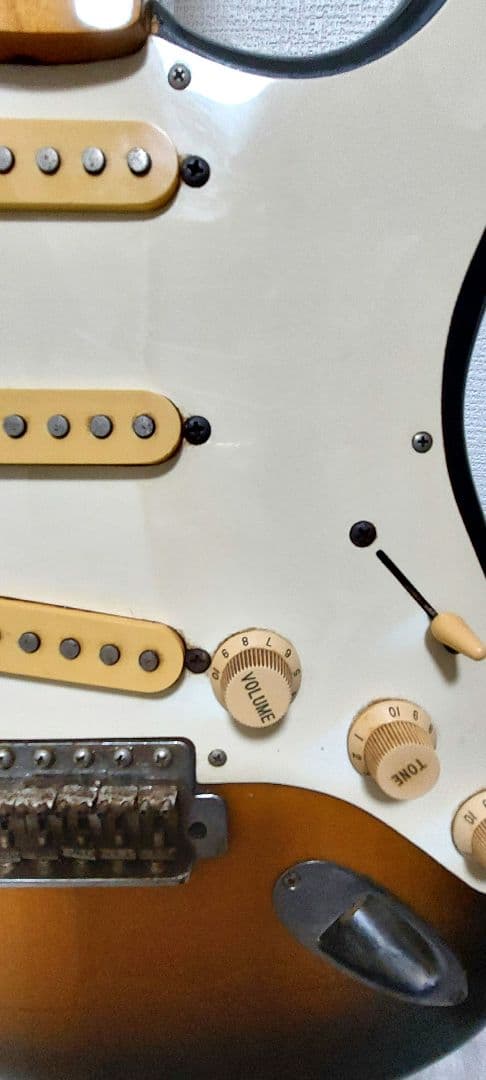 Fender ストラトキャスター サンバースト