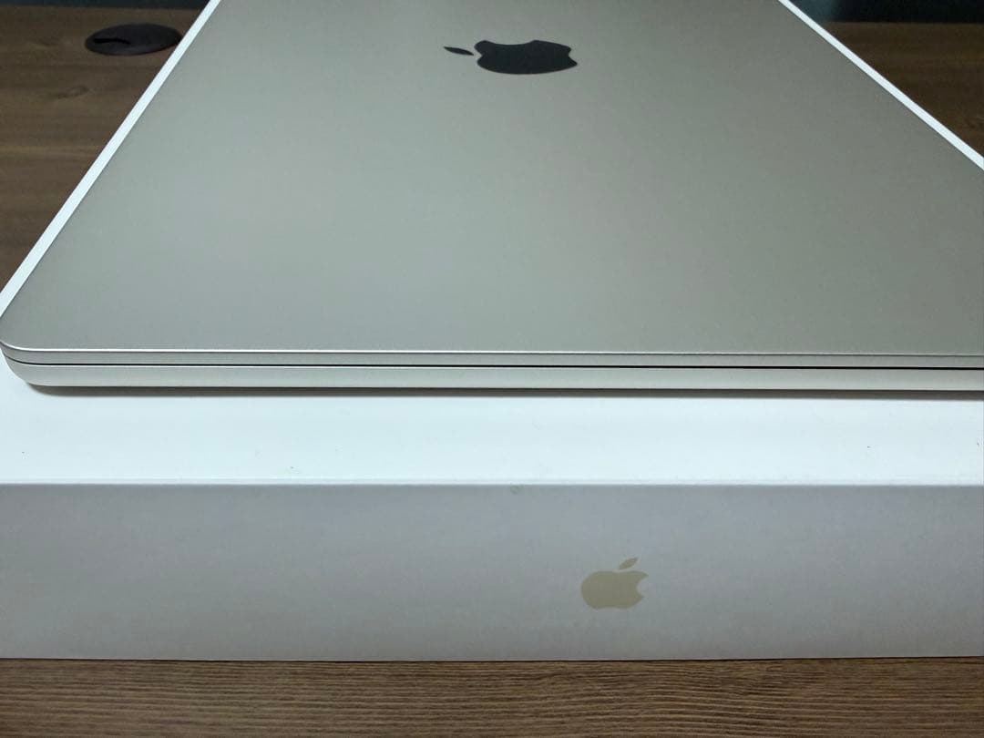 極美品！Appleケア有MacBook air M3 15inch スターライト