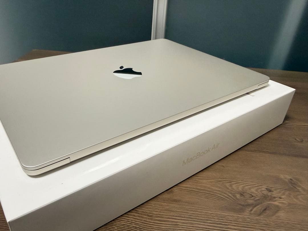 極美品！Appleケア有MacBook air M3 15inch スターライト