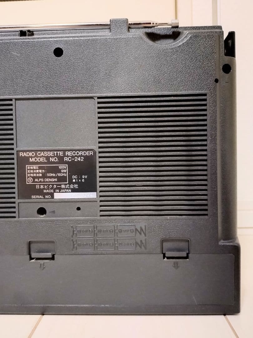 Victor カセットレコーダー付 ラジオ RC-242