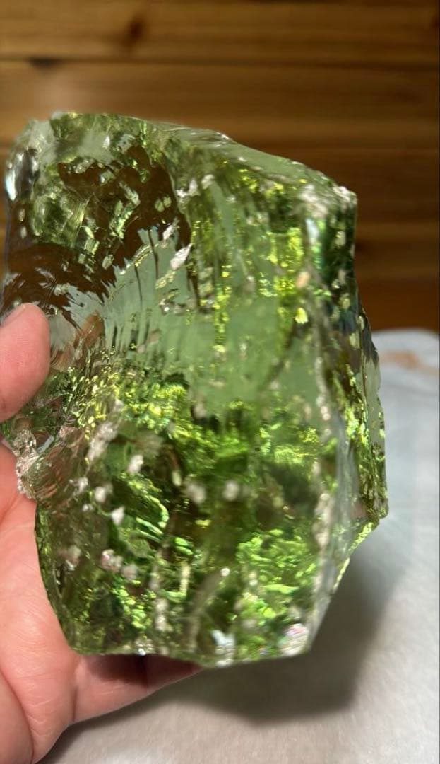 ④希少色 ジャワ島産火山性ガラス レモンライム クリストバライト結晶 原石かち割