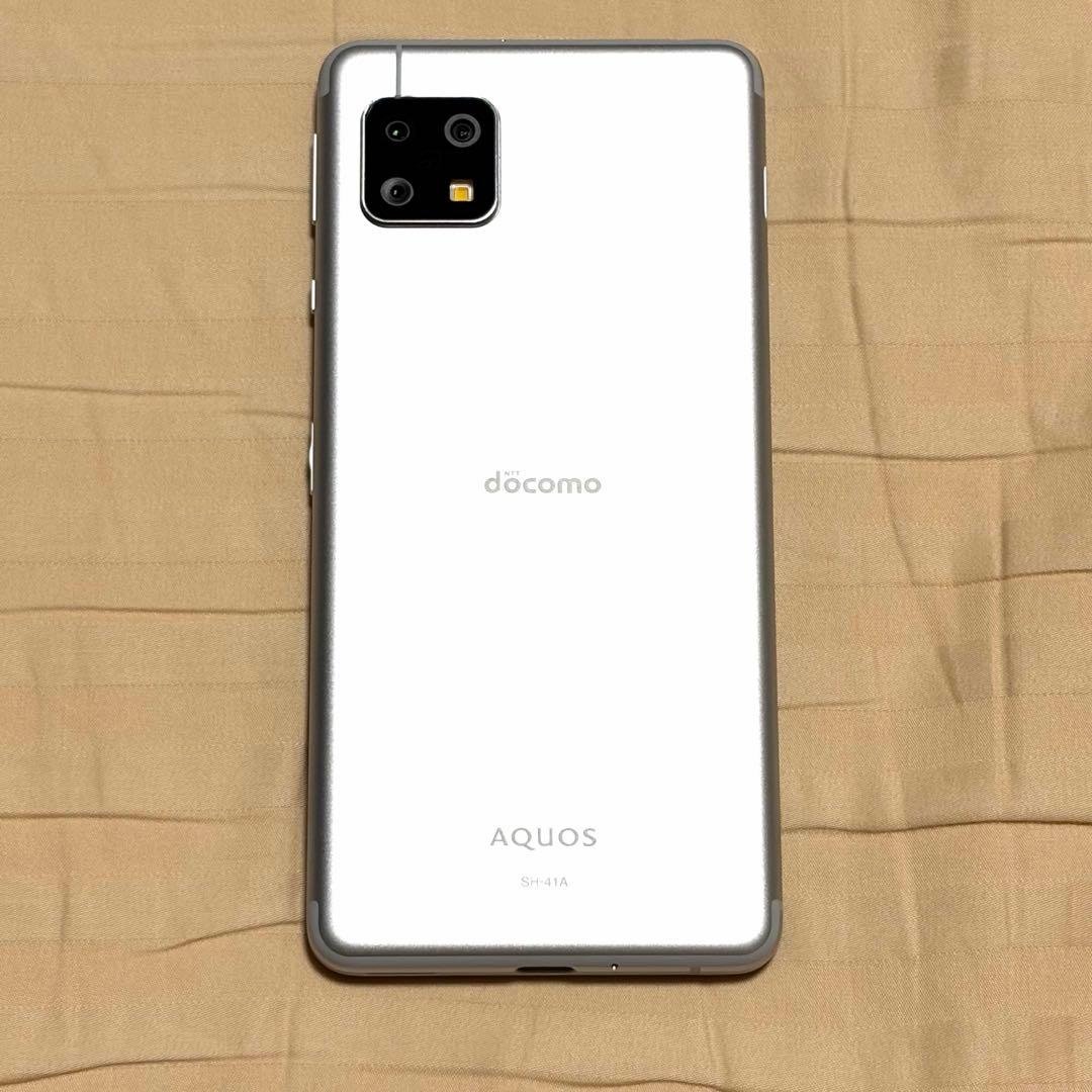 【美品・良品】AQUOS SH-41A シルバー 本体　docomo