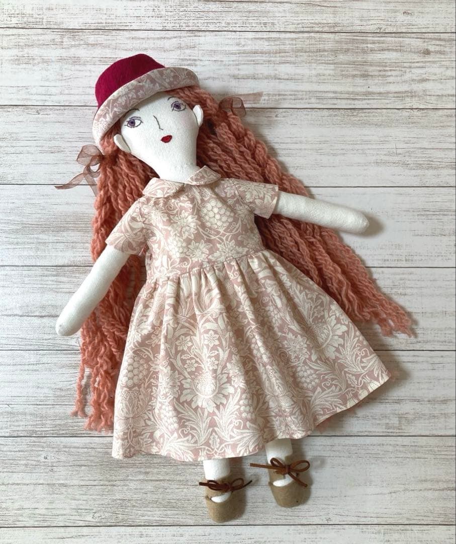 ハンドメイド着せ替え人形と衣装セット