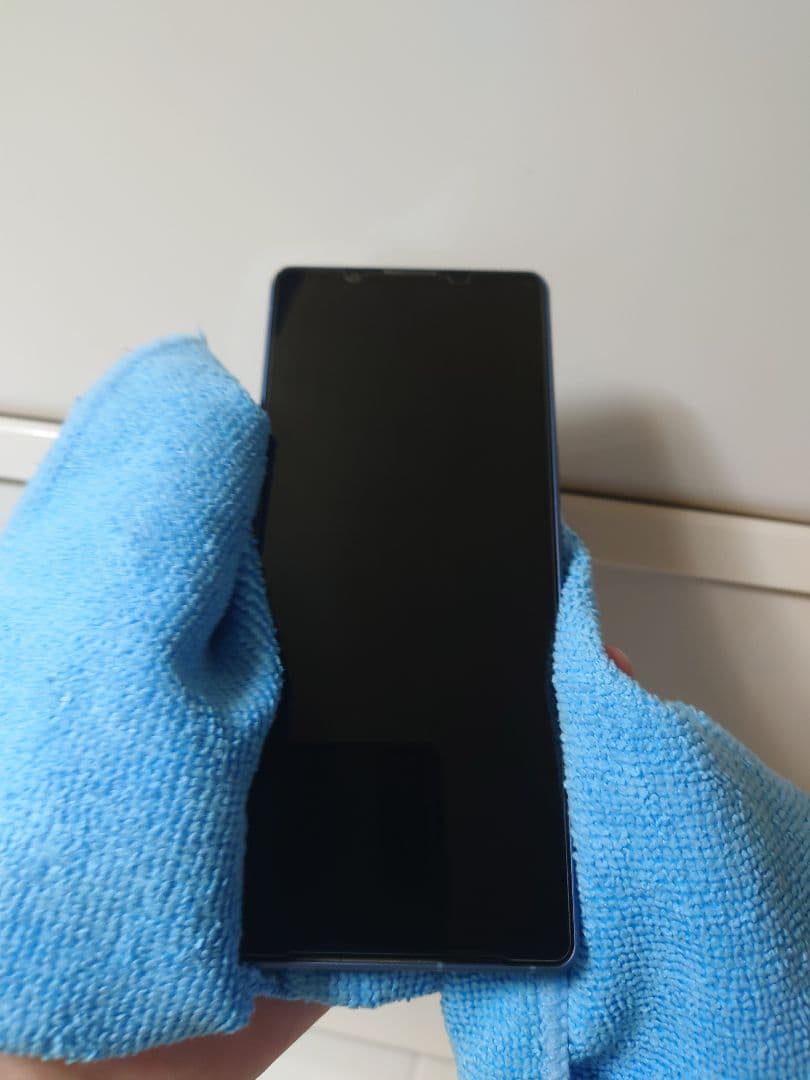 Xperia 5V 純正ケース付き