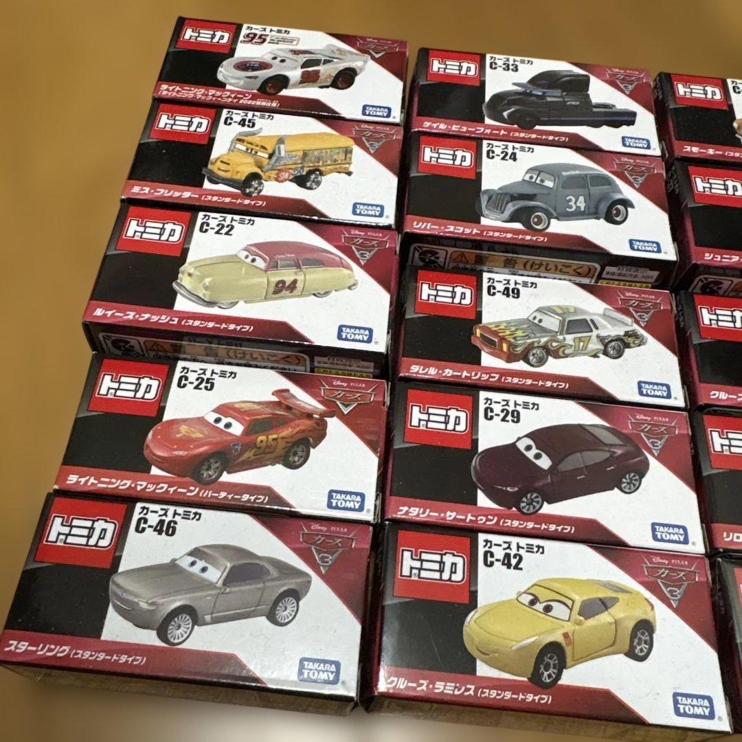 新品‼️廃盤品多数‼️トミカ　カーズ　ミニカー‼️ジュニアムーン　リバースコット　他