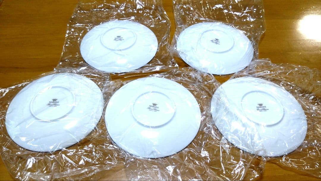 市価13200円 ナルミ ボーンチャイナ ケーキセット グレイスエアNARUMI