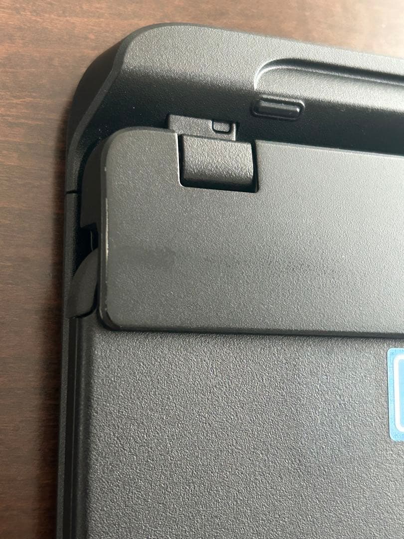 富士通 ARROWS Tab Q5010/HEG 8GB