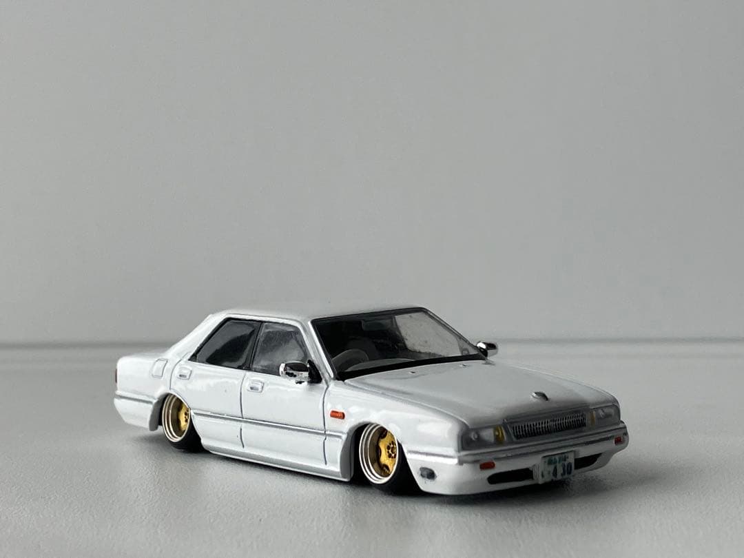 1/64 ミニカー　日産　シーマ　改造