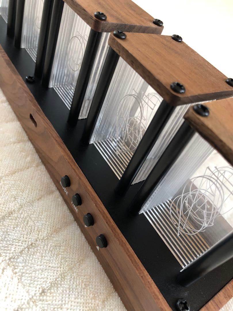 ニキシー管 時計 Wi-Fi同期 & 1600万色カスタマイズ可能、レトロ