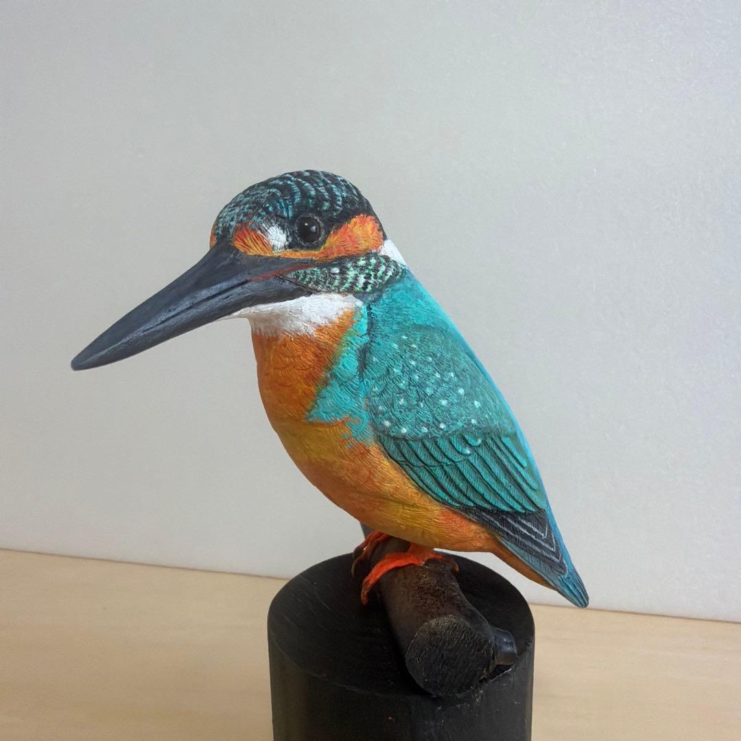 リアルバードカービング　野鳥カワセミ　手彫り　木彫り　ハンドメイド　一点物