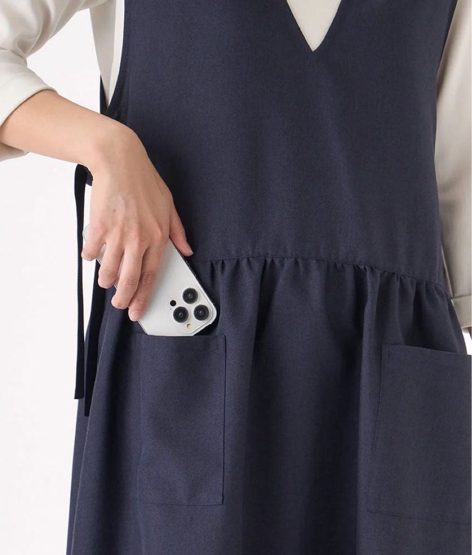 《新品・タグ付き》2WAYワンピース⭐️エプロン⭐️グレー