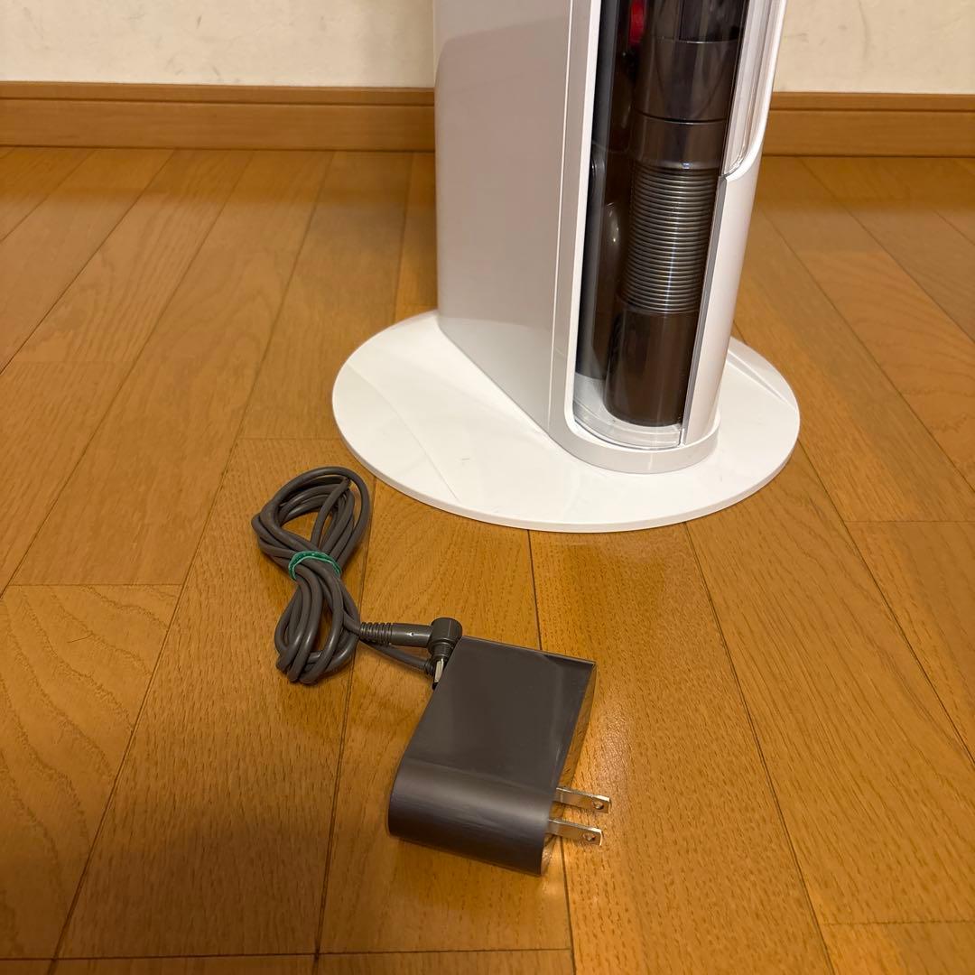 ダイソンV10 SV12 美品！　スタンド付き　分解洗浄除菌整備済み　SD-2
