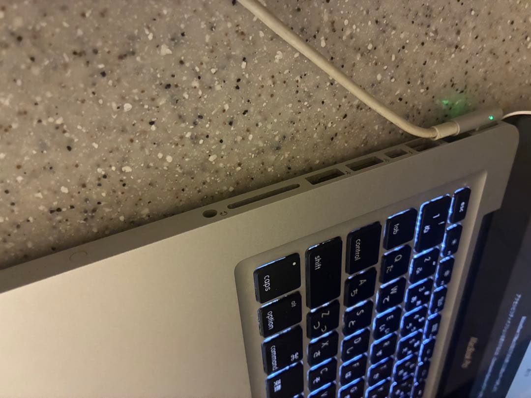 MacBook Pro バックライト付き　HDD DVD