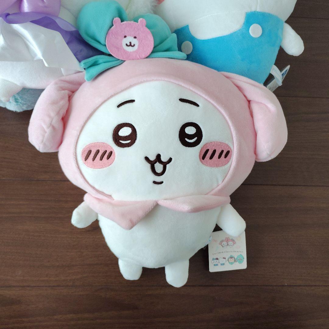 ちいかわ×サンリオキャラクターズBIGぬいぐるみ　ちいかわ　ハチワレ　モモンガ