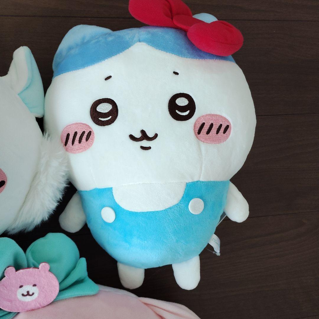 ちいかわ×サンリオキャラクターズBIGぬいぐるみ　ちいかわ　ハチワレ　モモンガ