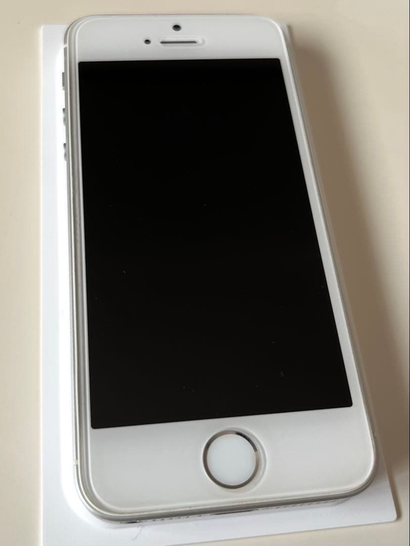 iPhone SE 第1世代 32GB SIMフリー【バッテリー容量94％】