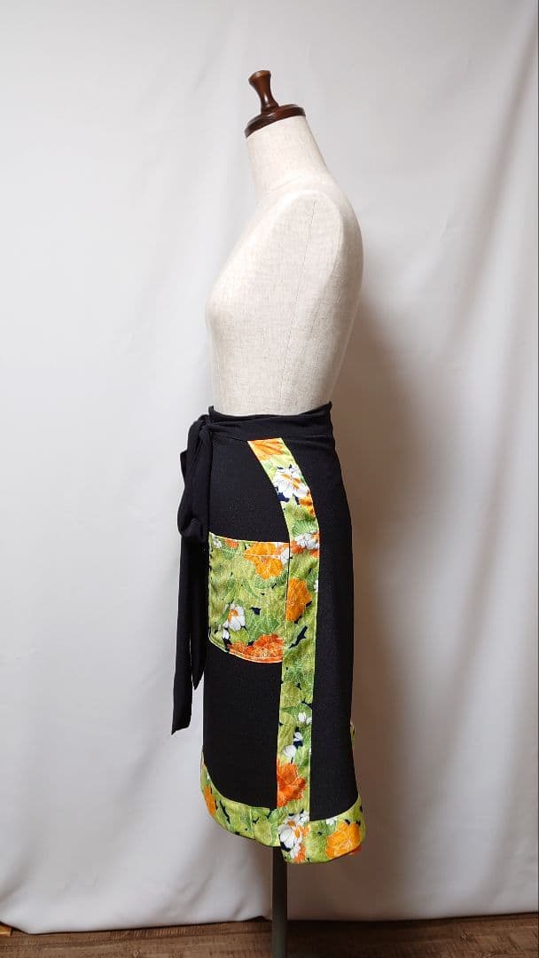 着物で作った　前掛けエプロン