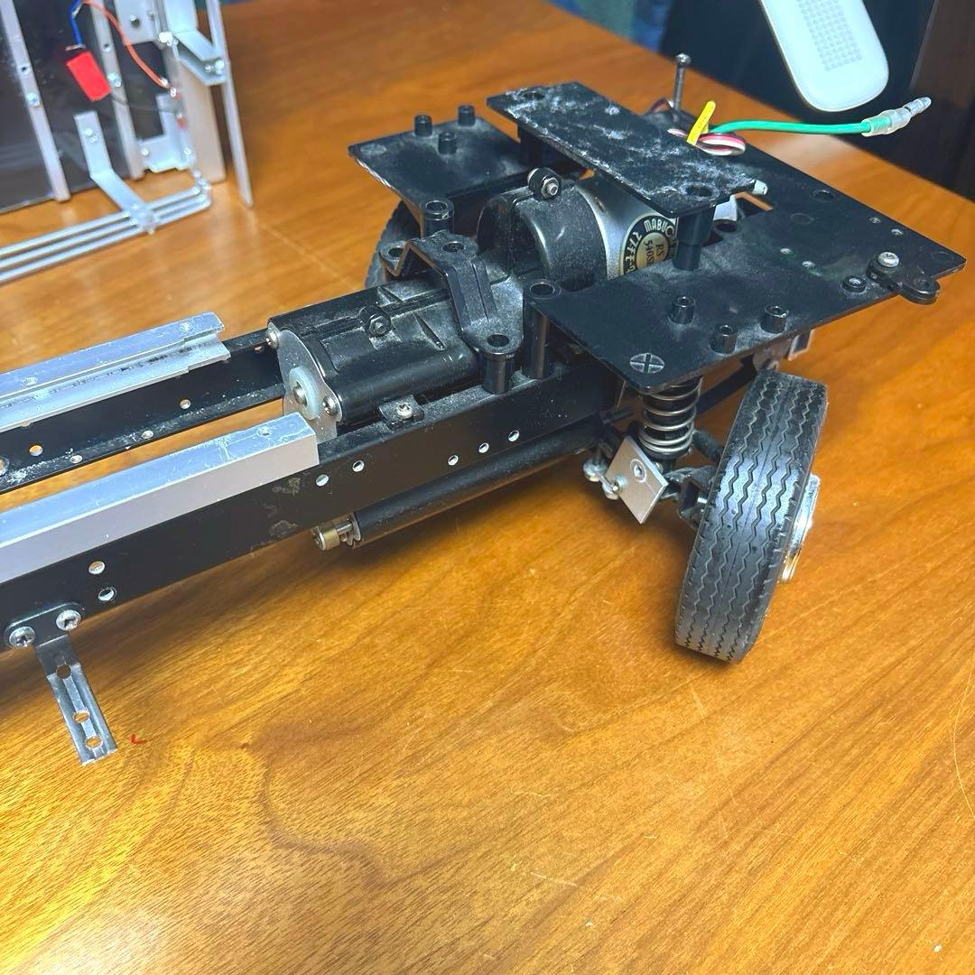 タミヤ 1/14 デゴトラMAN アクトロストラック箱車