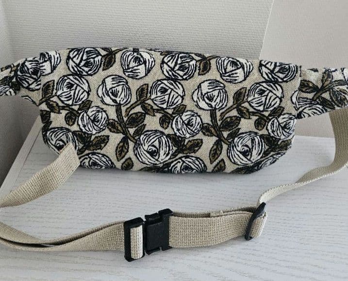 【ハンドメイド】ミナペルホネン　ボディバッグ　rosy