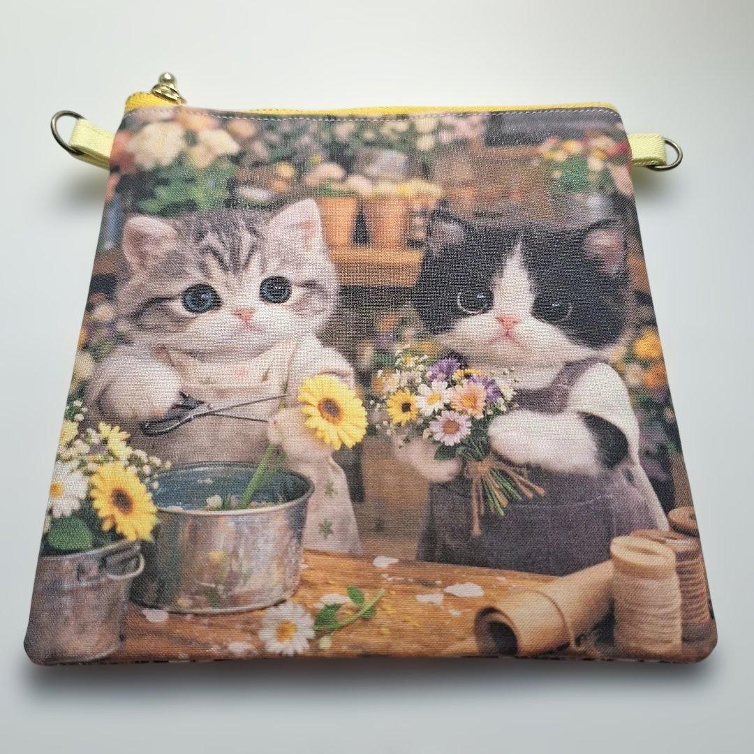 激レアねこパネル生地　ハンドメイド　フラットポーチ