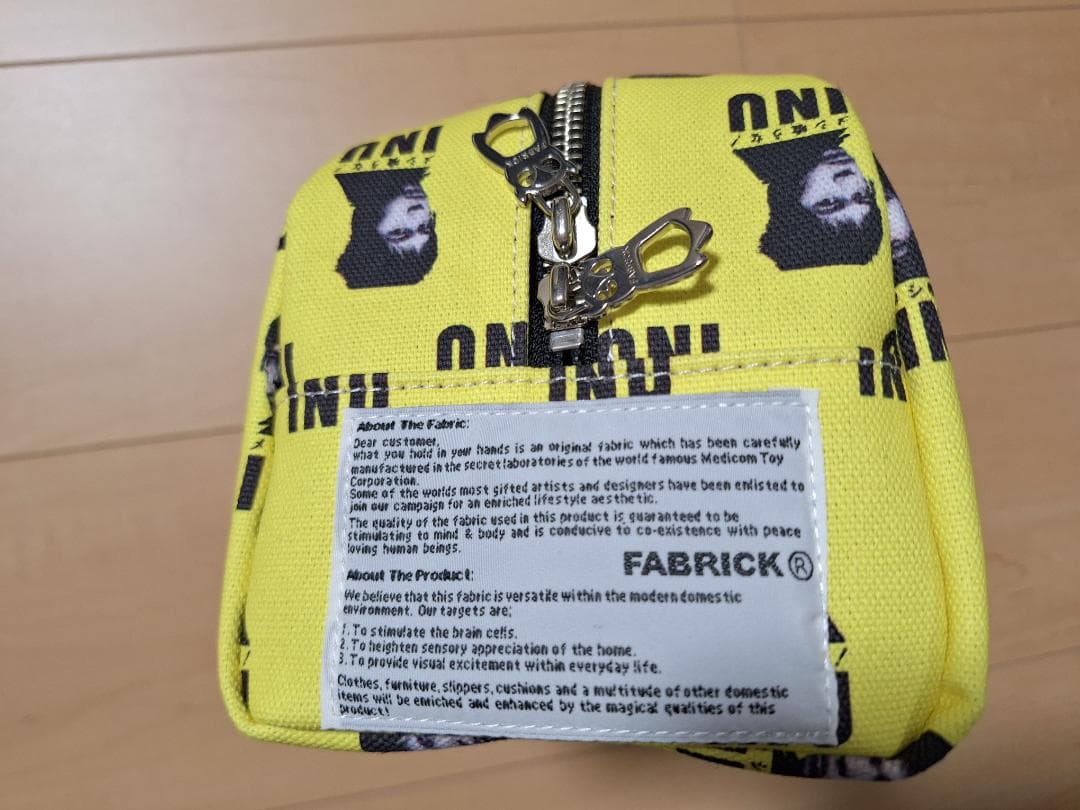INU 町田町蔵 プリント イエローポーチ FABRICK