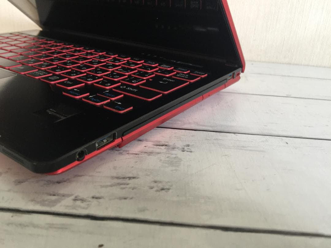 富士通 LIFEBOOK SH90/T 13.3型 薄型/Office/win