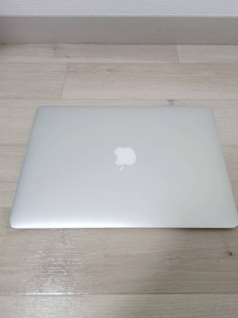 【バッテリー新品】MacBook Air 13インチ