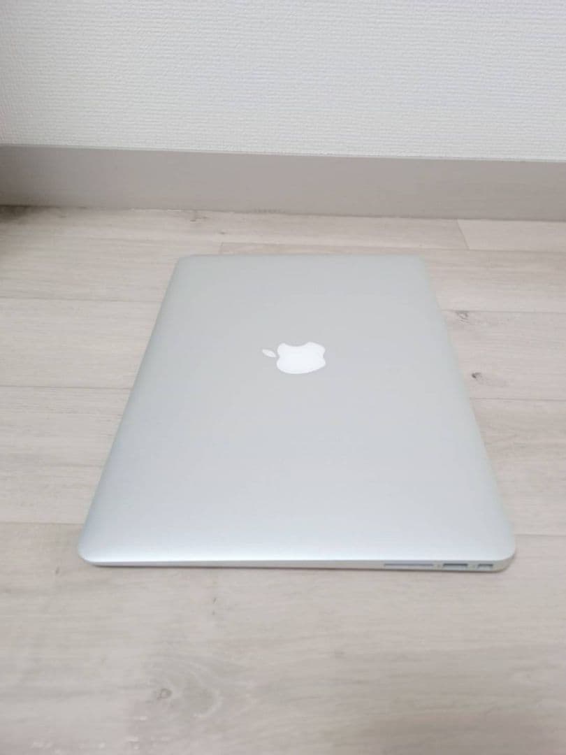 【バッテリー新品】MacBook Air 13インチ