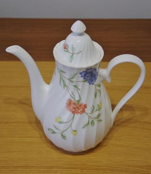[ 新品 ] エインズレイのポット「BALI」